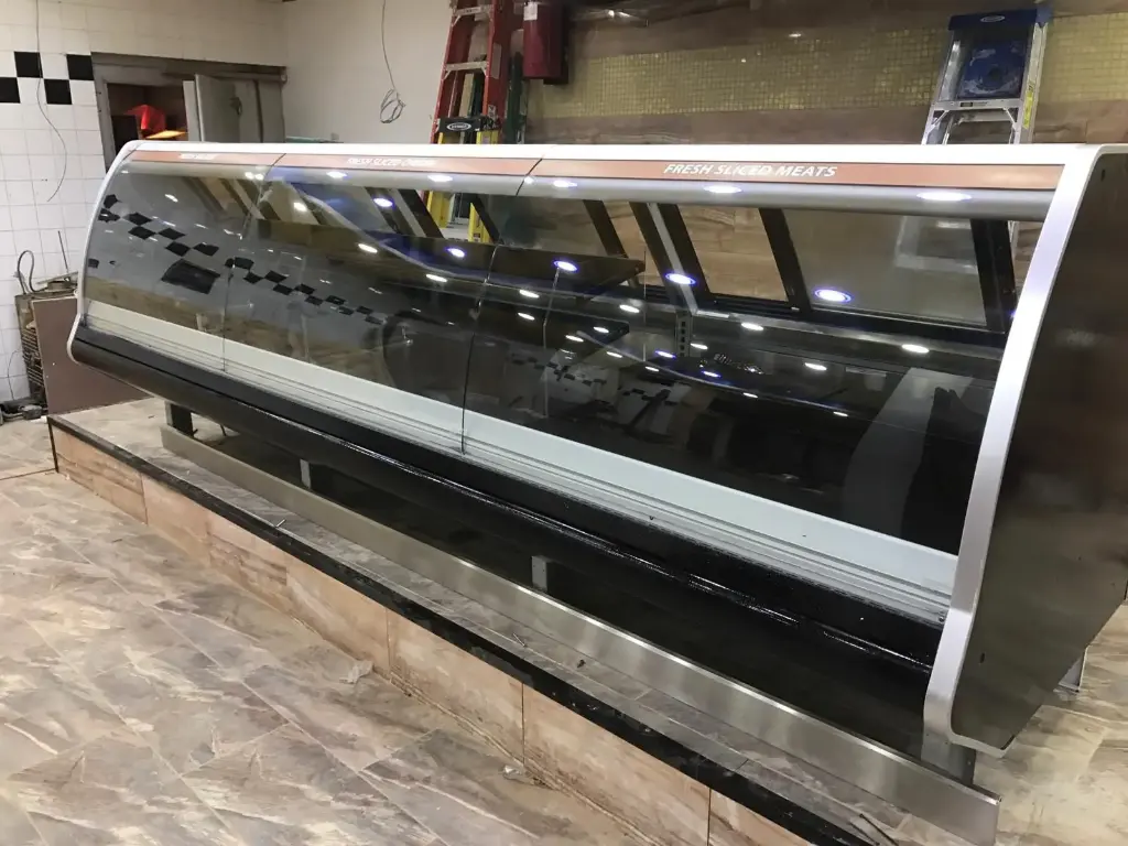 Used Hussmann Deli Case ESGM / 8 ft
